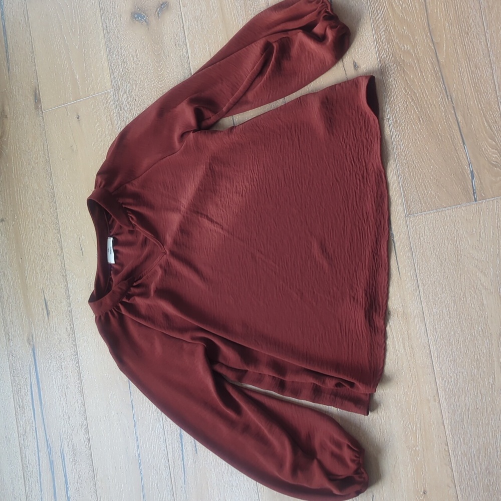 NWOT size small blouse